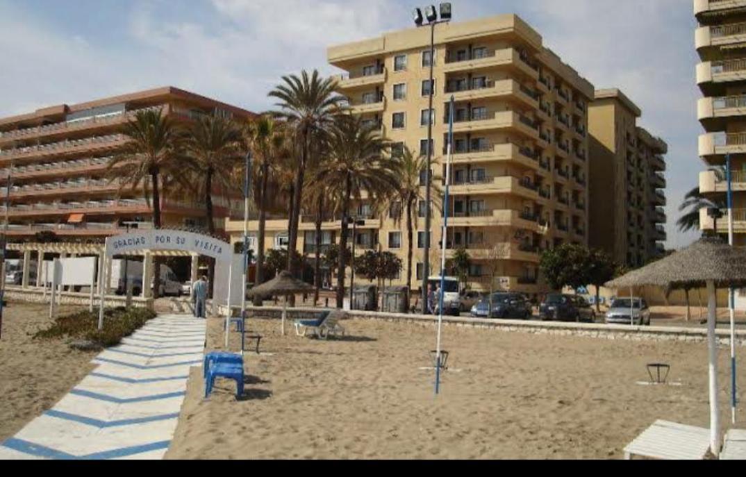 APARTAMENTO RONDA 4 BOLICHES Primera línea de playa Fuengirola Exterior foto