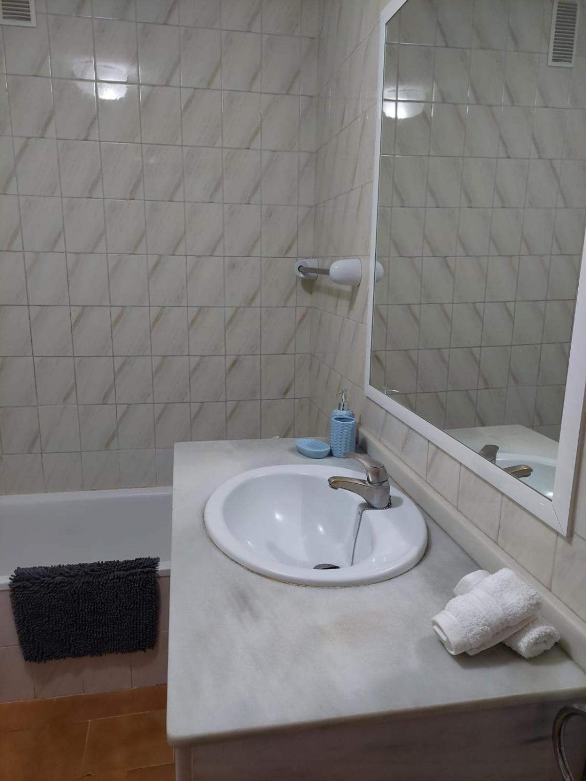 APARTAMENTO RONDA 4 BOLICHES Primera línea de playa Fuengirola Exterior foto