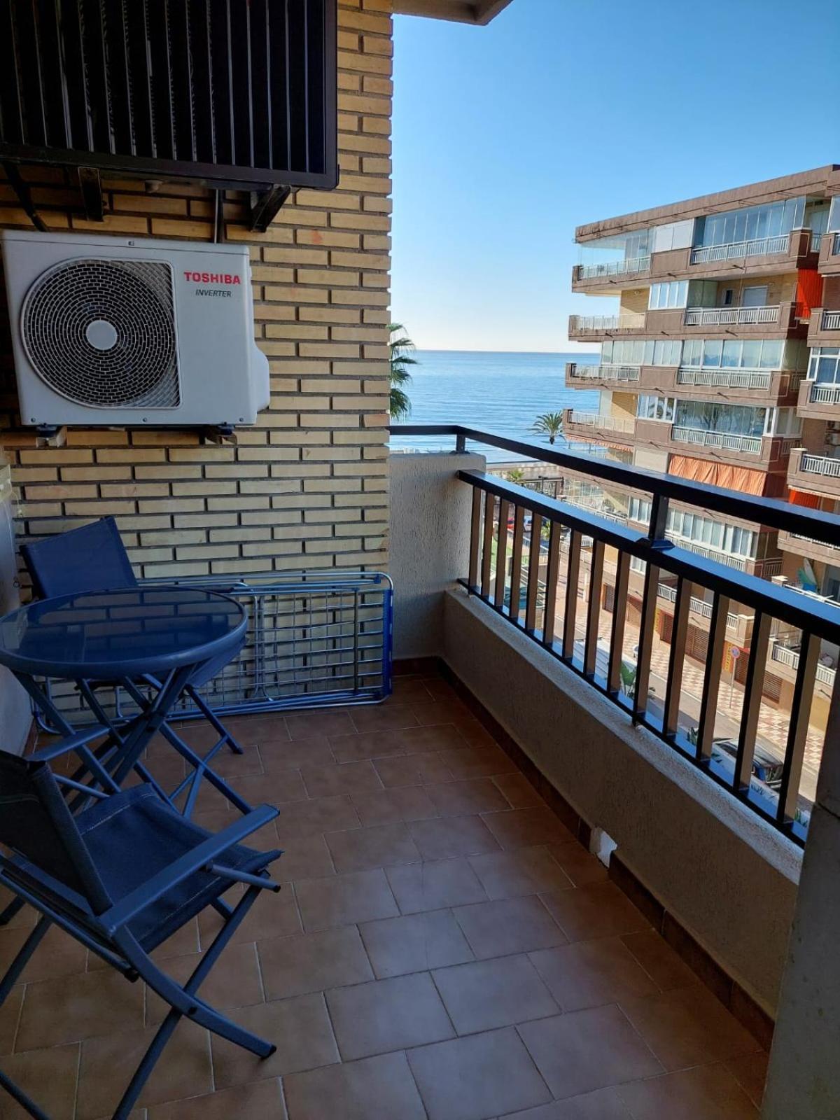 APARTAMENTO RONDA 4 BOLICHES Primera línea de playa Fuengirola Exterior foto